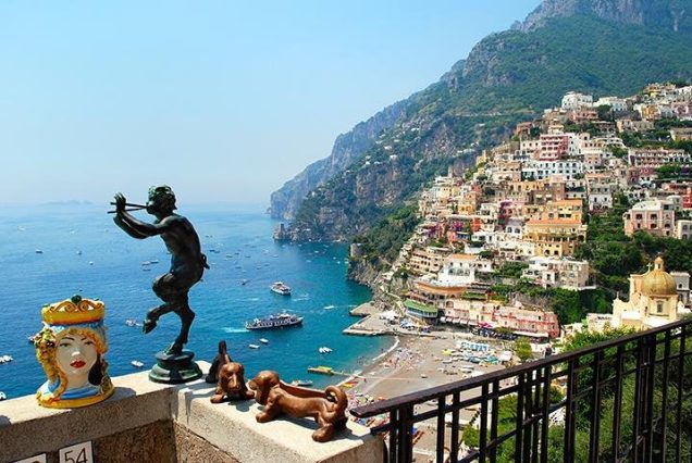 Day tour from Rome to Pompeii and Amalfi Coast
