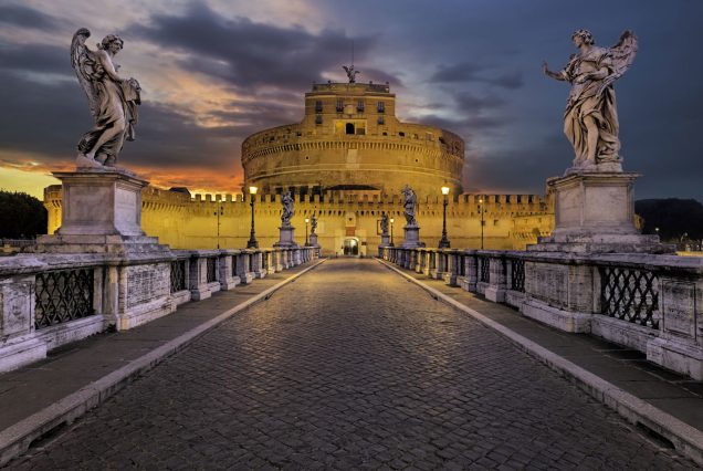 ROME BY NIGHT TOUR